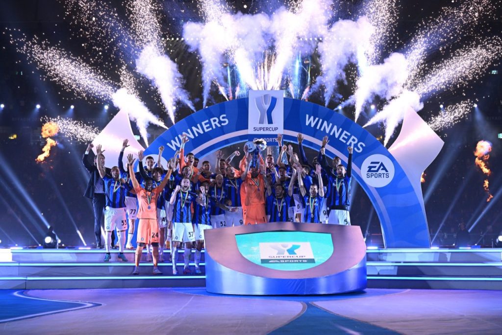 Inter derrota Milan e leva a Supercopa da Itália