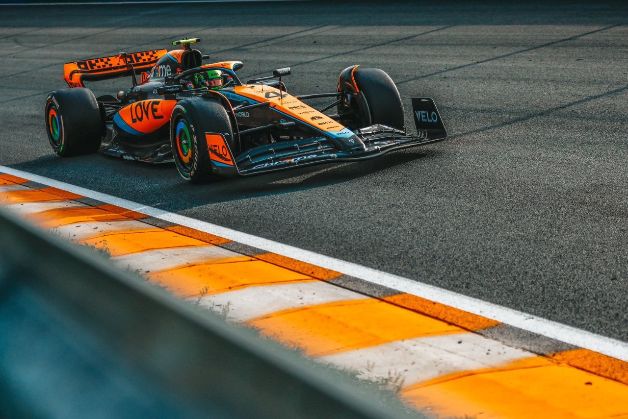 Lando Norris, da McLaren lidera TL2 no GP da Holanda de Fórmula 1 Foto: McLaren/Twitter