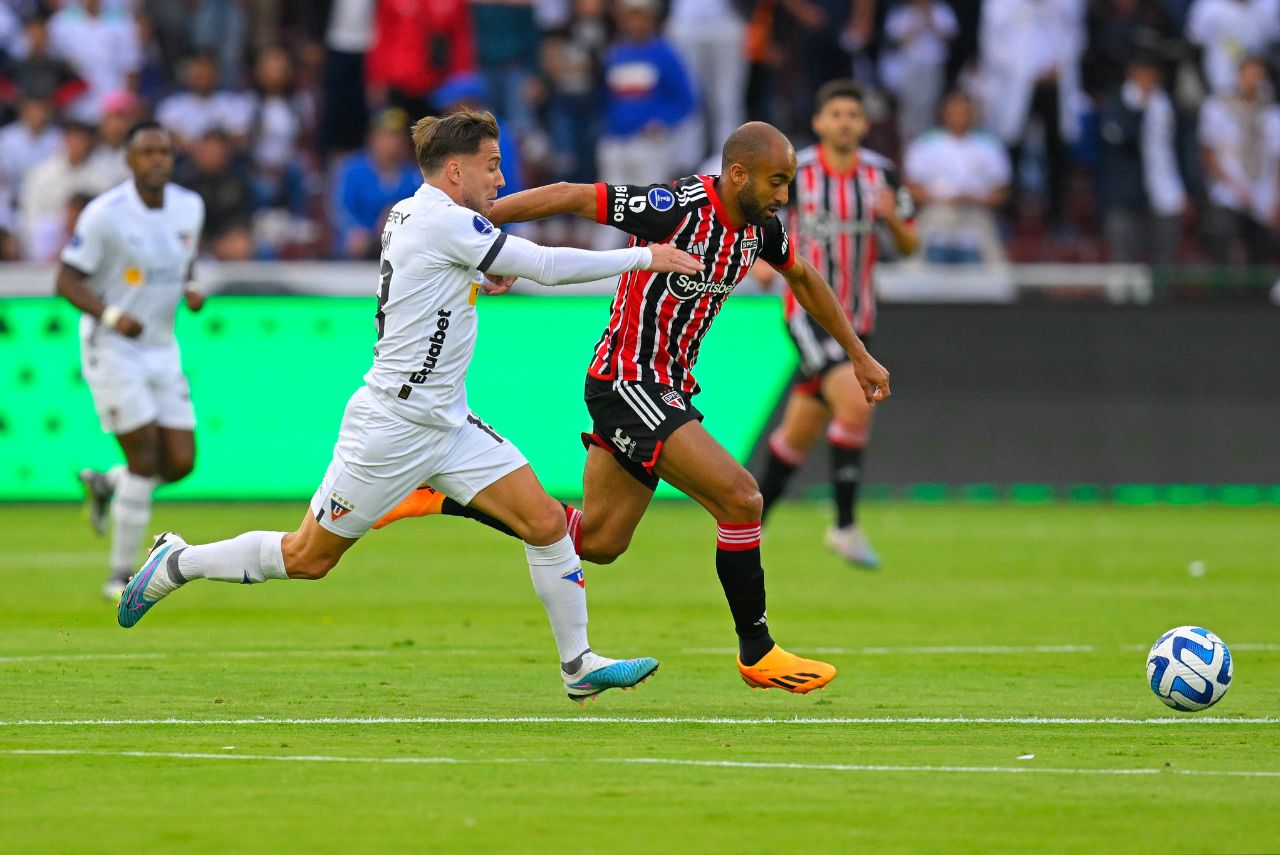 São Paulo perdeu para a LDU no jogo de ida das quartas da Sula