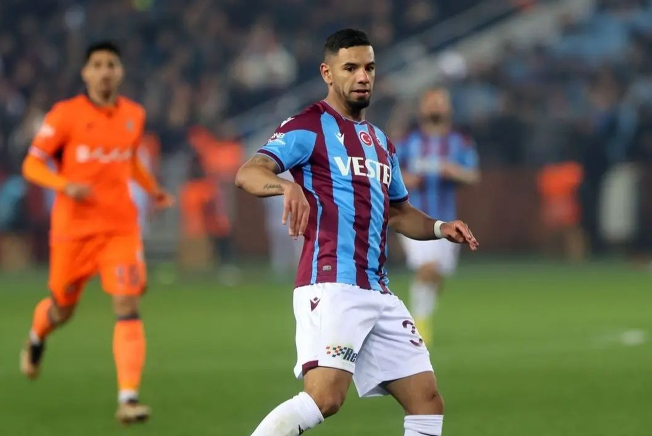 Bruno Peres, novo reforço do Athletico