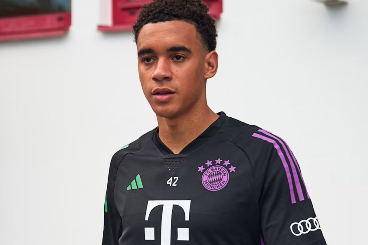 Musiala é reintegrado ao elenco do Bayern após um mês afastado por lesão Foto: Bayern de Munique/Divulgação