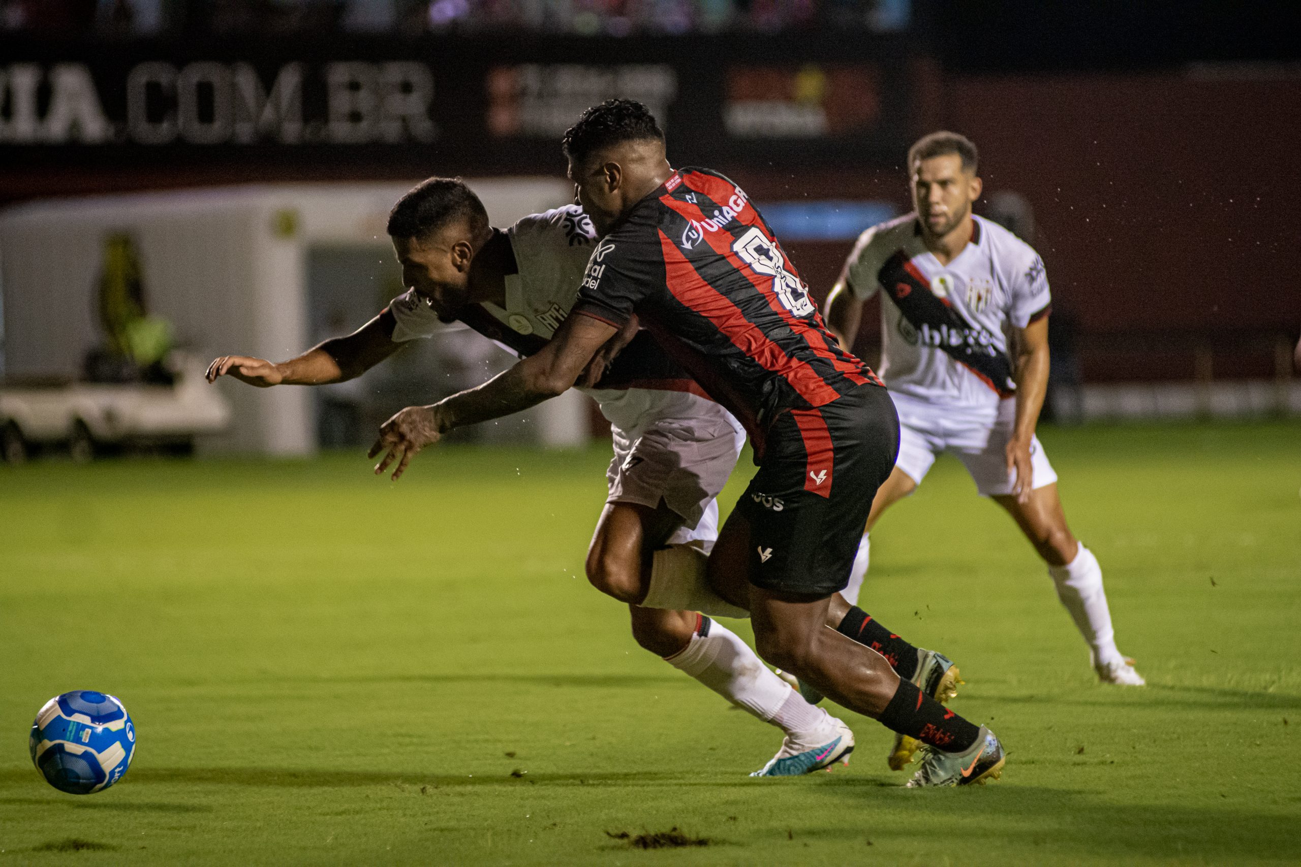 Vitória x Atlético-GO