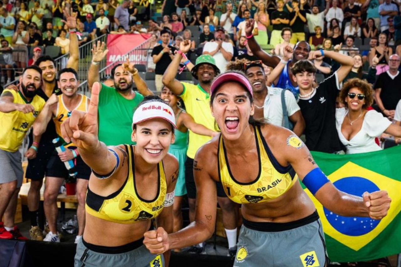 Duda e Ana Patrícia se classificaram para a semifinal da Copa do Mundo de vôlei de praia Foto: Ana Patrícia/Instagram