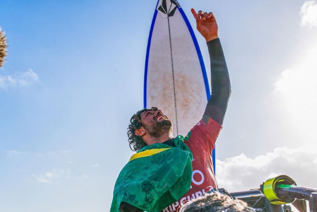 WSL Finals 2023: João Chianca "Chumbinho" vai à final e garante vaga em Paris 2024 Foto: João Chianca/Instagram