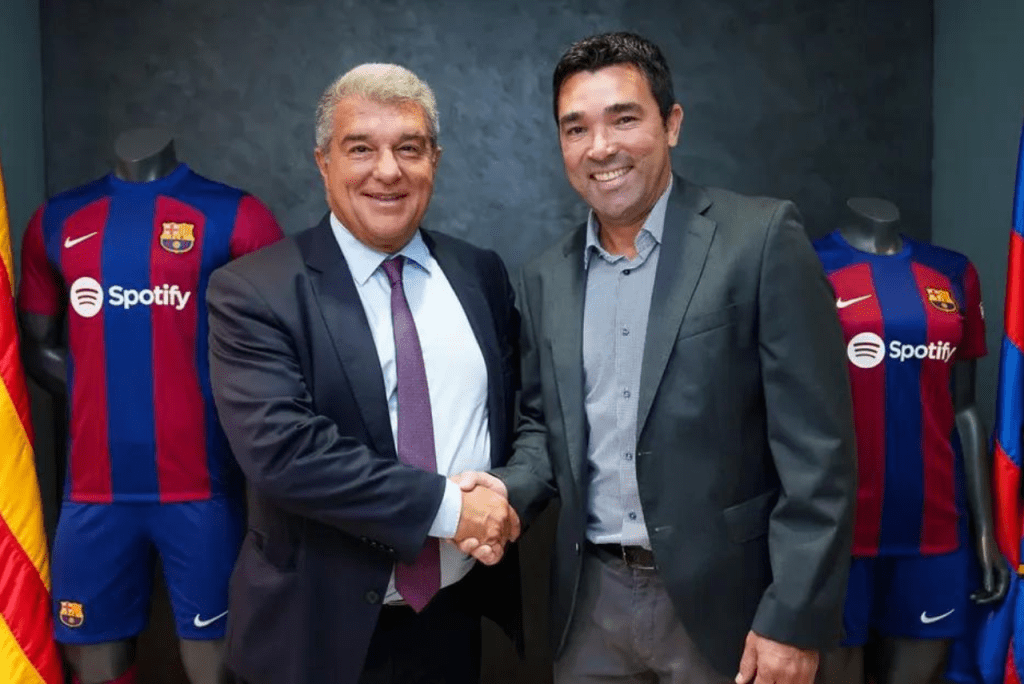 Joan Laporta, presidente do Barcelona, e Deco, novo diretor de futebol (Foto: Barcelona/Divulgação)