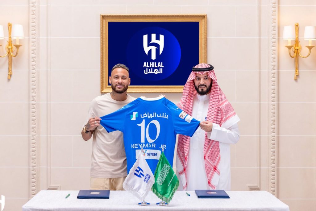 Neymar assinou contrato com o Al-Hilal por duas temporadas