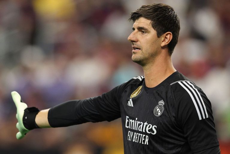 <p>Courtois, lesionado, anuncia que não disputará Euro-2024 (Foto: Divulgação/Real Madrid)</p>