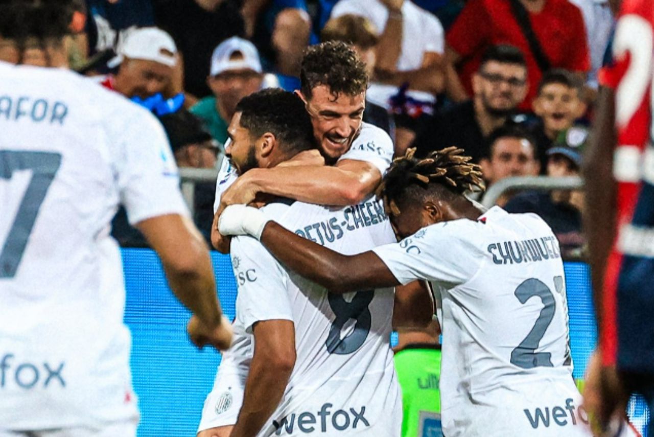 Milan vence Cagliari de virada pelo Campeonato Italiano Foto: Milan/X