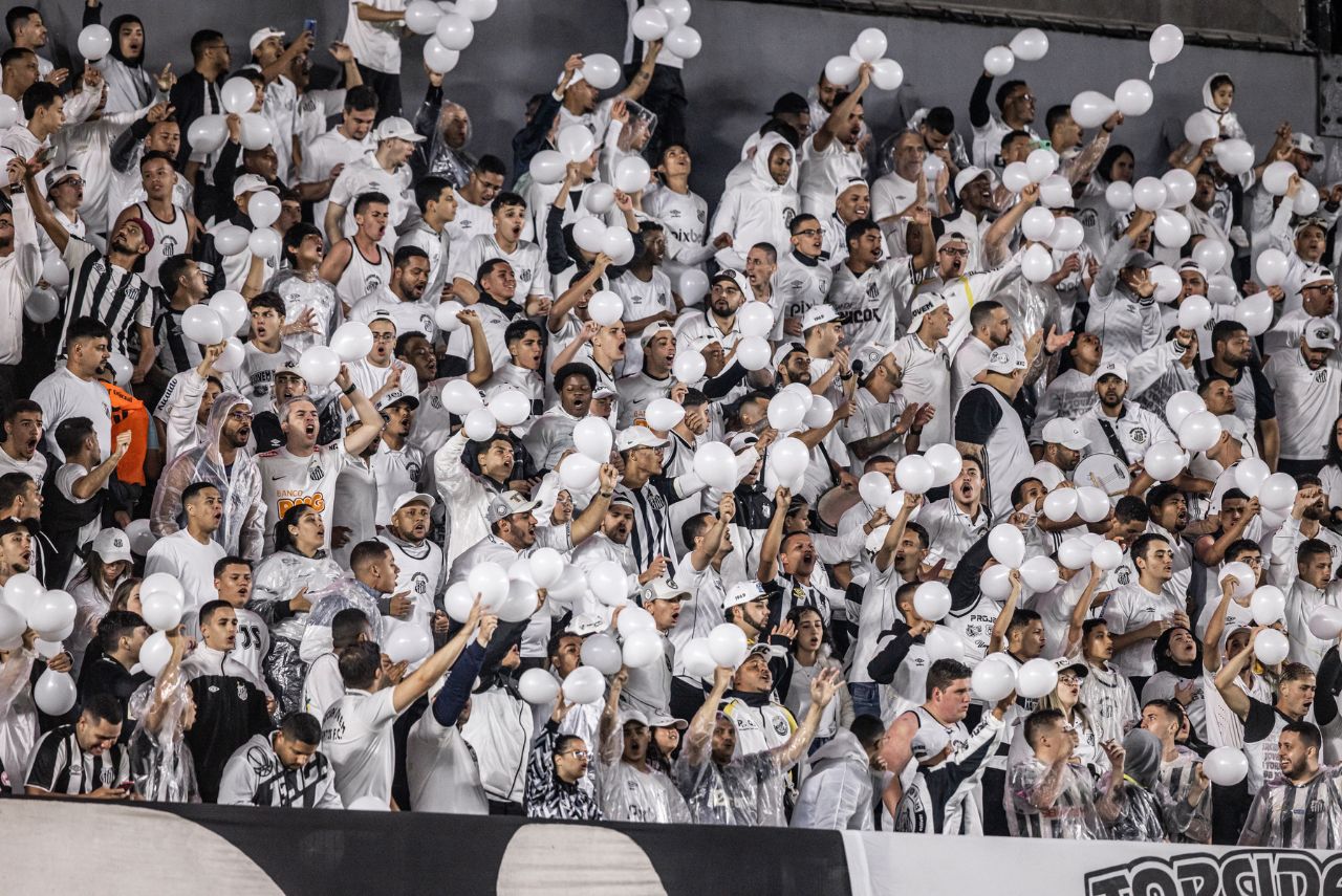 Torcida Do Santos Esgota Ingressos Para Jogo Contra O Vasco