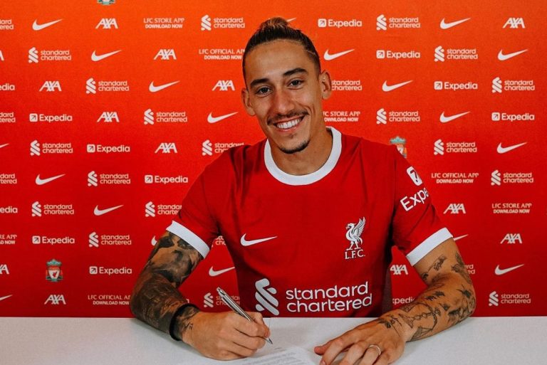 <p>Defensor do Liverpool renovou por mais duas temporadas. Foto: Reprodução/LFC</p>