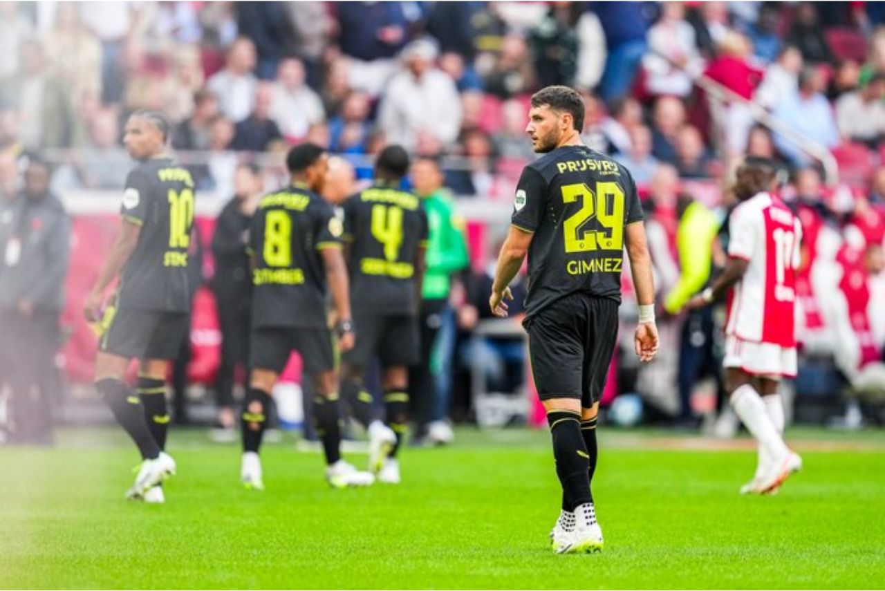 Feyenoord vencia o Ajax em Clássico por 3 a 0