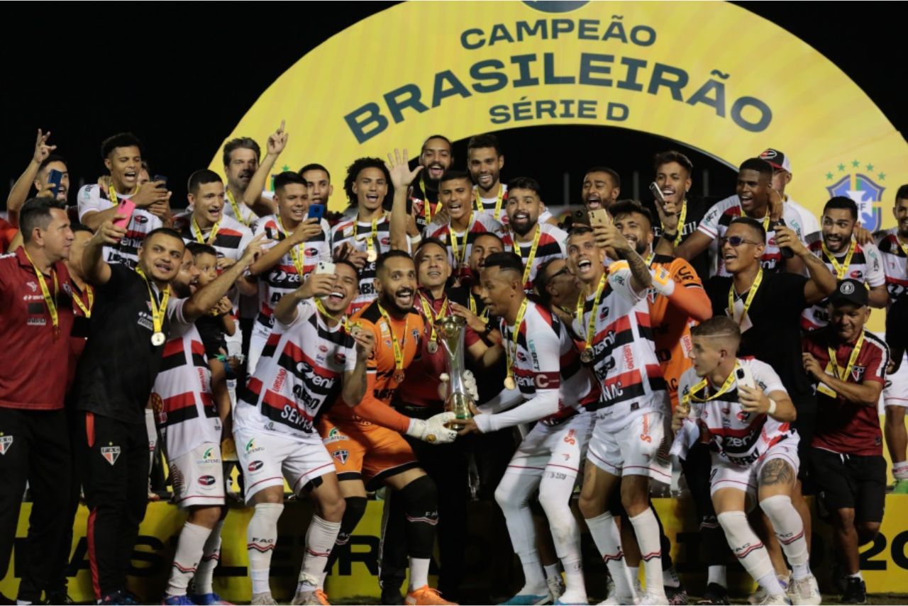 Ferroviário é o primeiro bicampeão na história da Série D (Foto: Lucas Emanuel/FCF)