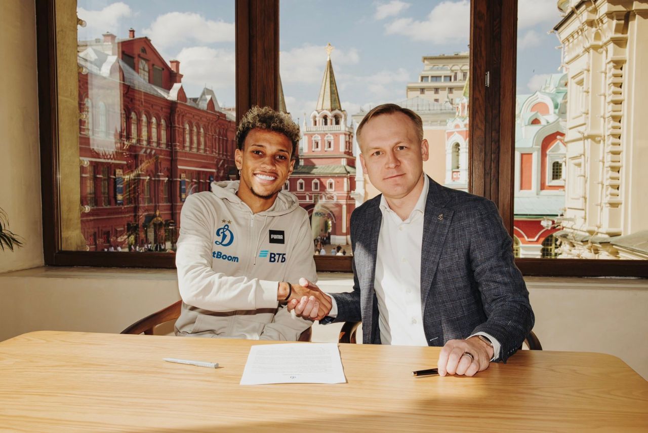 Bitello anunciado no Dínamo Moscou