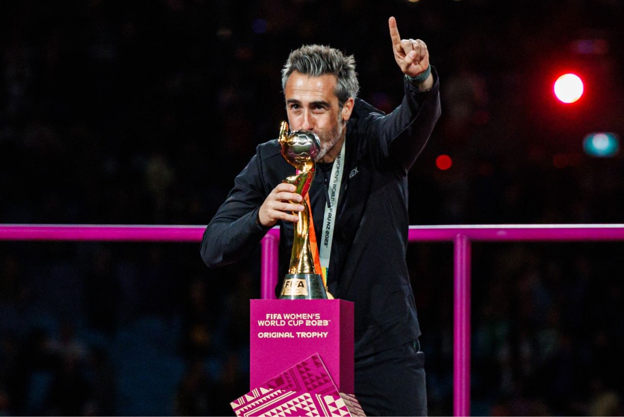 Jorge Vilda conquistou título inédito para seleção feminina da Espanha Foto: Seleção Espanhola/Twitter
