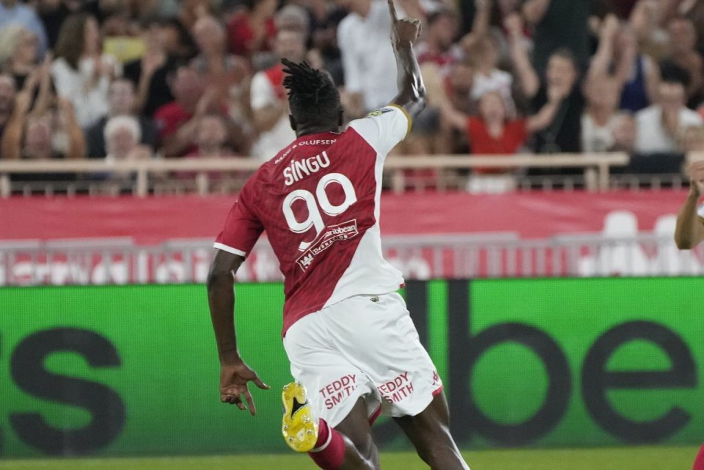 Singu marcou um dos gols do Monaco na Ligue 1
