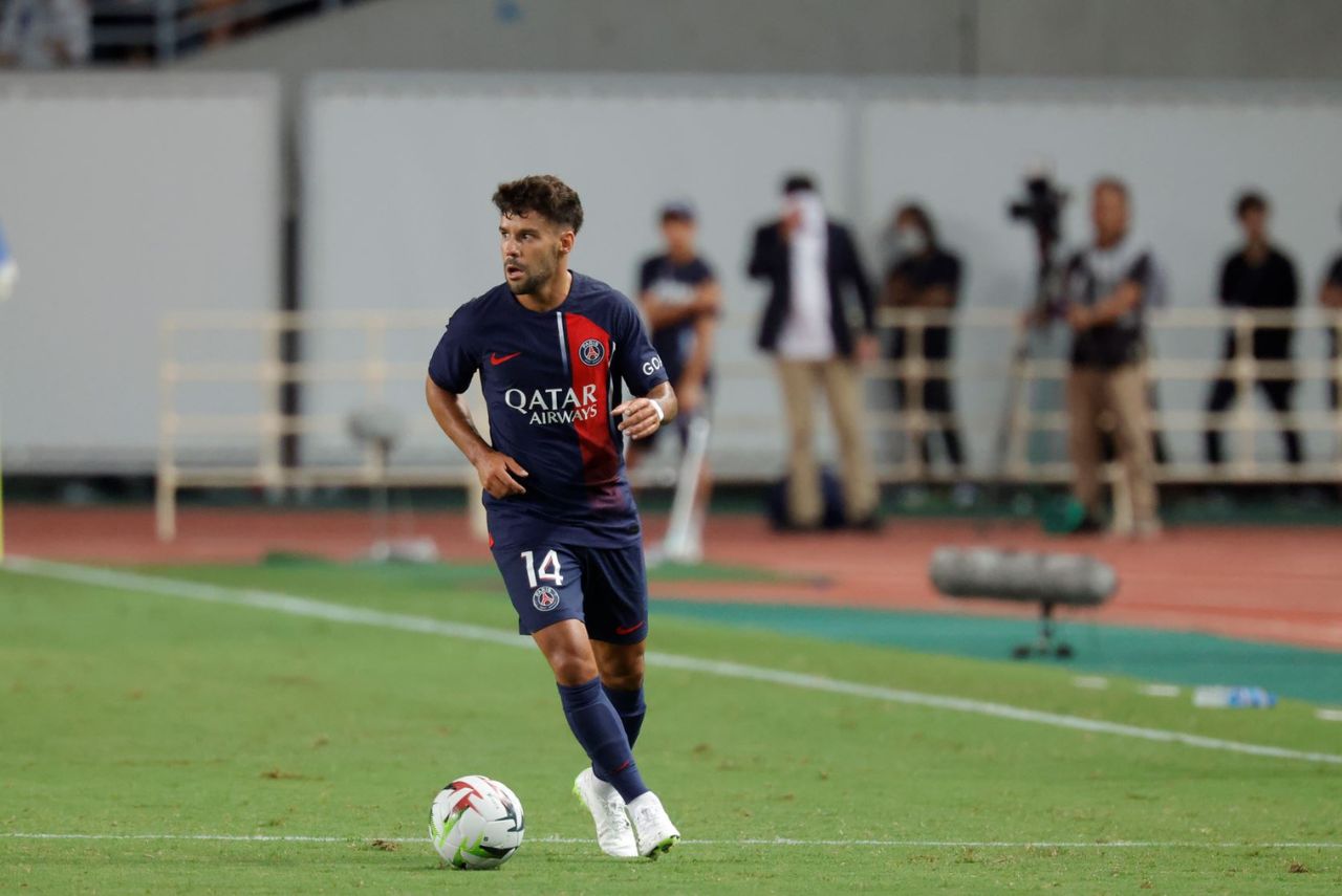 Juan Bernat, que estava no Paris Saint-Germain desde 2018, vai jogar esta temporada emprestado ao Benfica Foto: PSG/Divulgação
