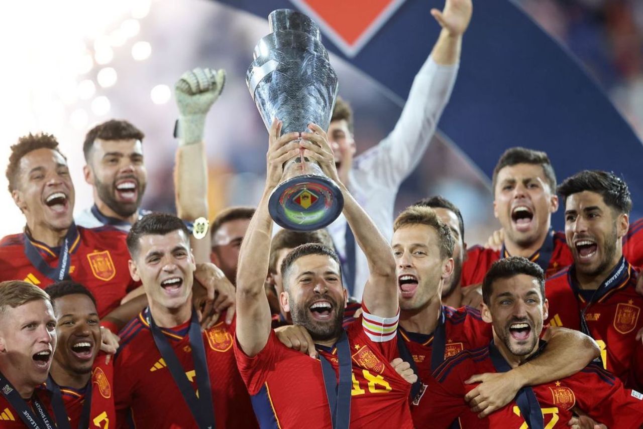 Jordi Alba anuncia que não jogará mais pela seleção da Espanha