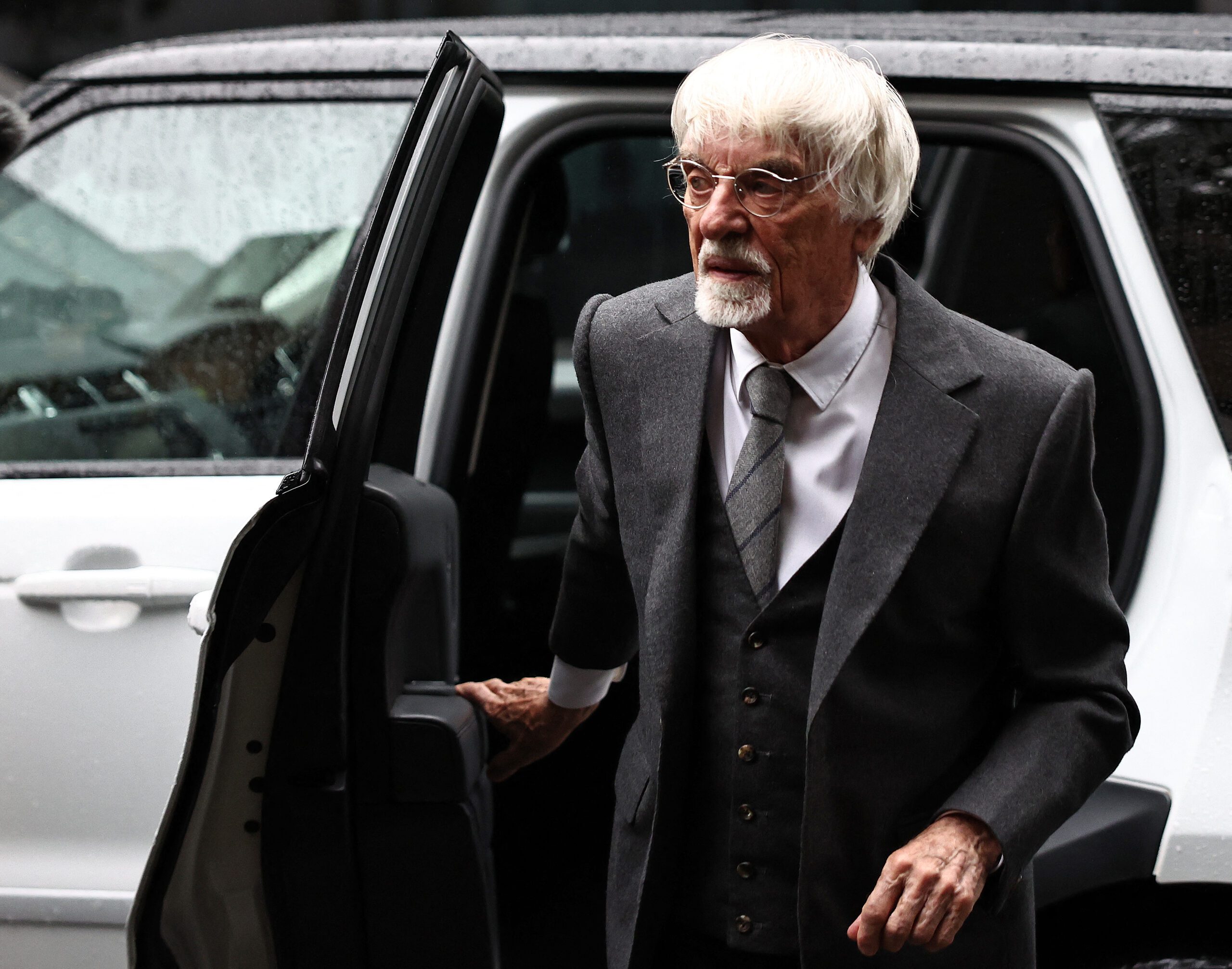 Bernie Ecclestone foi condenado a 17 meses de prisão por fraude fiscal Foto: HENRY NICHOLLS/ AFP