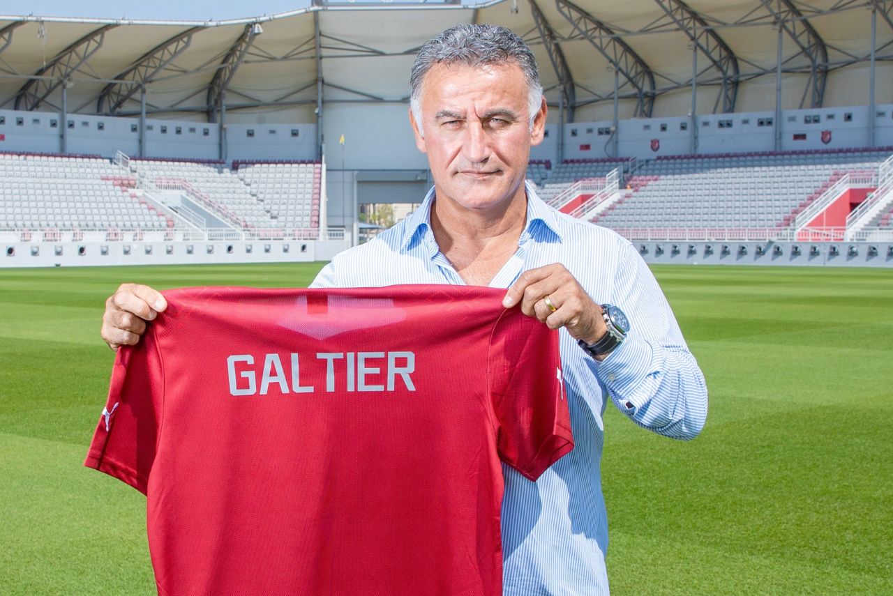 Al Duhail anunciou Christophe Galtier como novo técnico Foto: Al Duhail/Divulgação