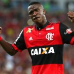 Vinícius Júnior atuando pelo Flamengo
