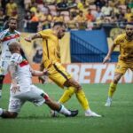 Amazonas e Brusque não balançaram as redes no primeiro jogo da final da Série C (Foto: João Normando/Amazonas FC)