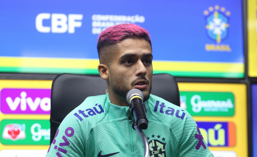 Yan Couto se desculpou após citar Daniel Alves como ídolo Foto: Vitor Silva/CBF