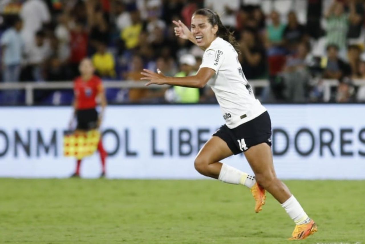 Millena marcou o gol do título do Corinthians