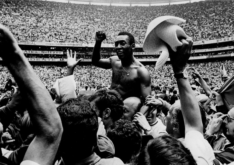 Santos prestou homenagem a Pelé, que completaria 83 anos Foto: FIFA/Divulgação