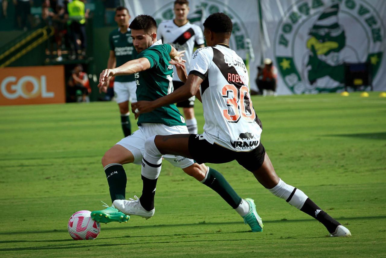 Tudo igual entre Goiás e Vasco neste domingo (Foto: Goiás/X/Reprodução)