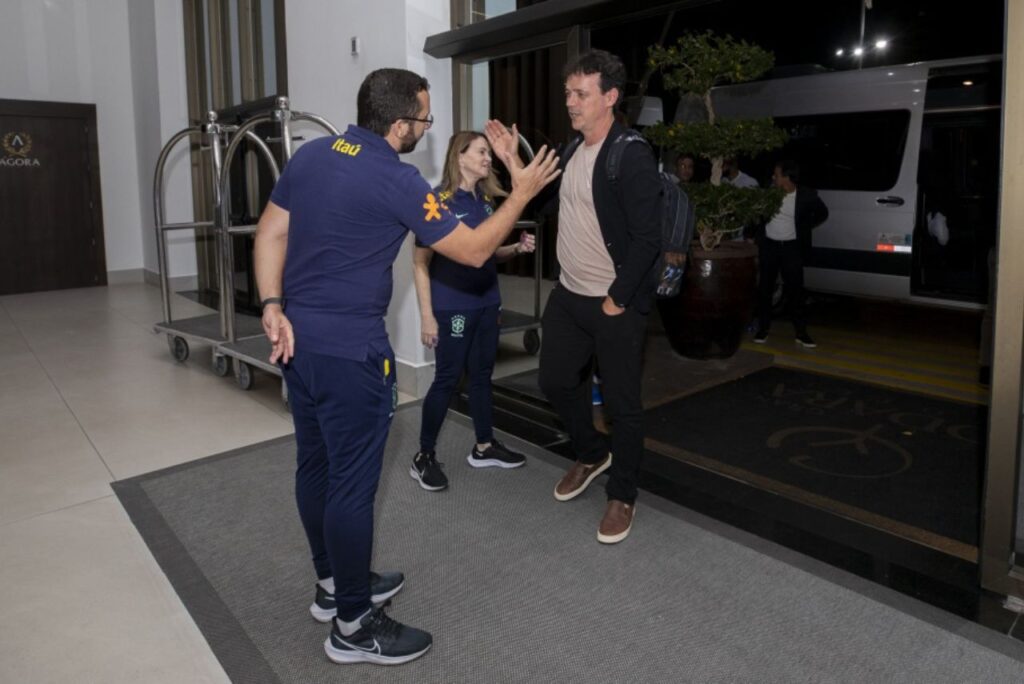 Fernando Diniz se apresenta a seleção brasileira em Cuiabá Foto: Joilson Marconne / CBF