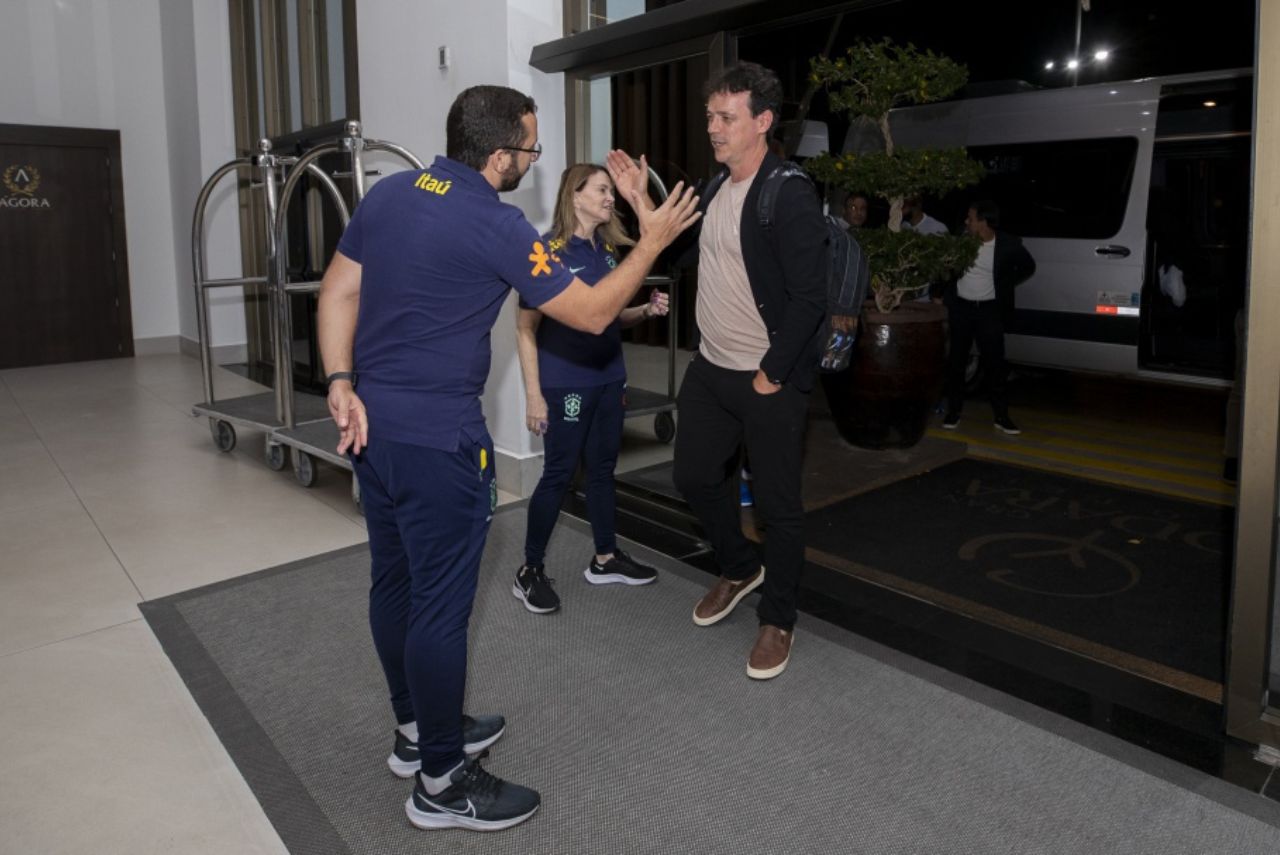 Fernando Diniz se apresenta a seleção brasileira em Cuiabá Foto: Joilson Marconne / CBF