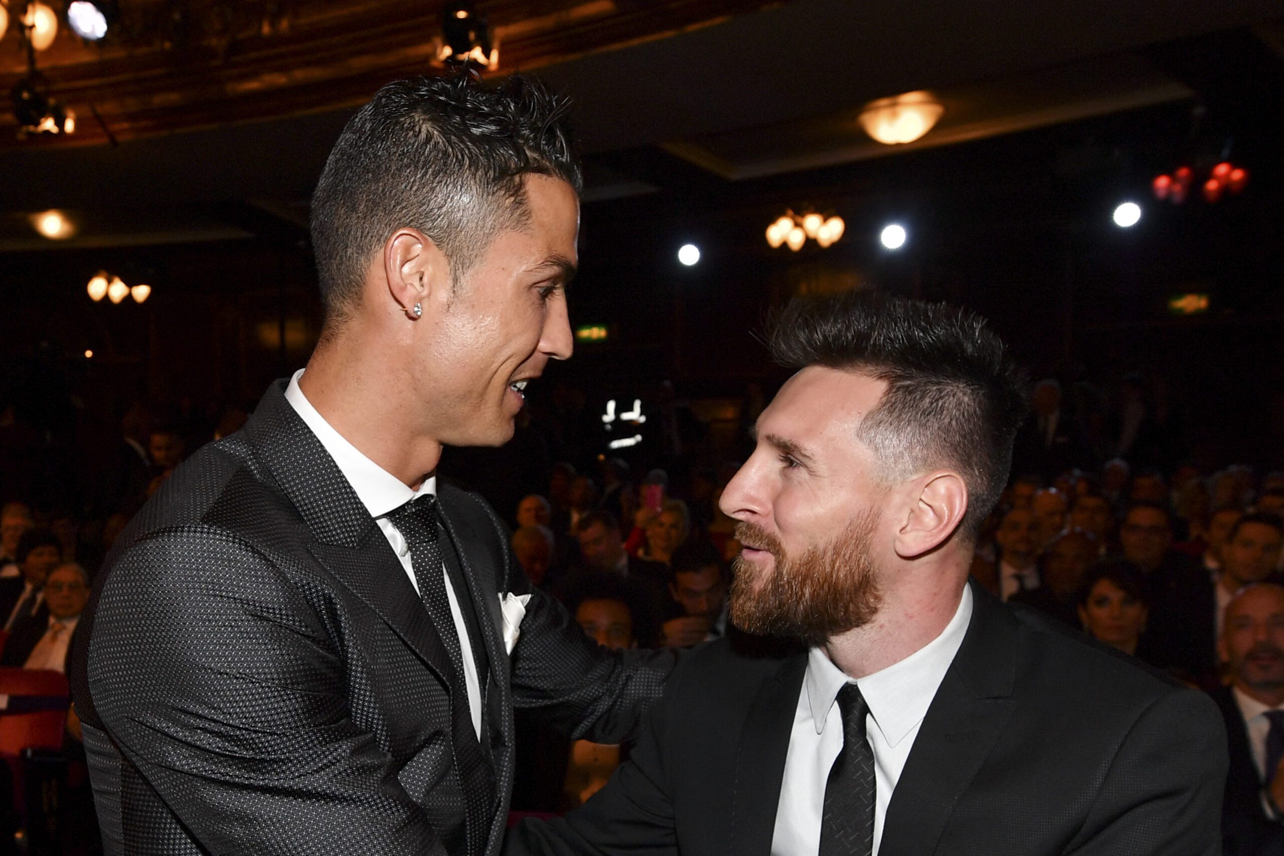 Cristiano Ronaldo reage publicação sobre oitava Bola de Ouro de Messi Foto: BEN STANSALL/AFP