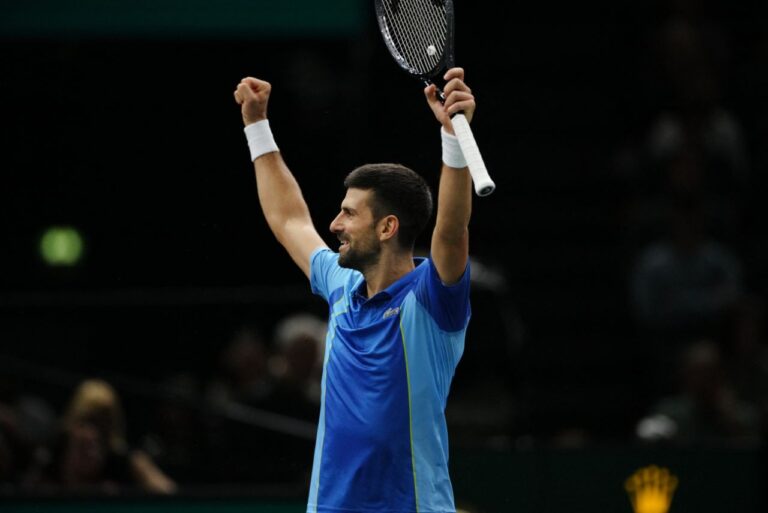 <p>Djokovic comemora conquista em Paris. Foto: Dimitar Dilkoff / AFP</p>
