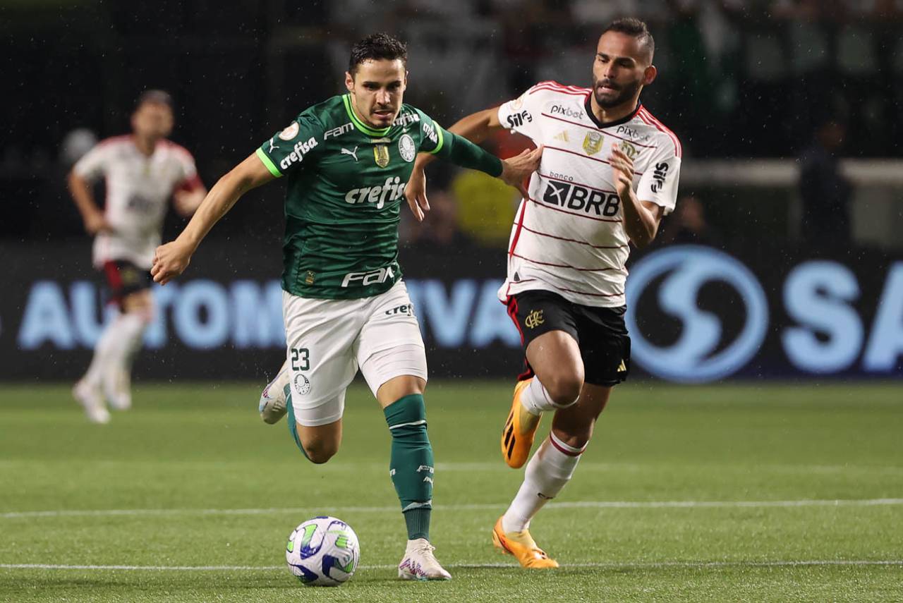 Flamengo duela com Palmeiras
