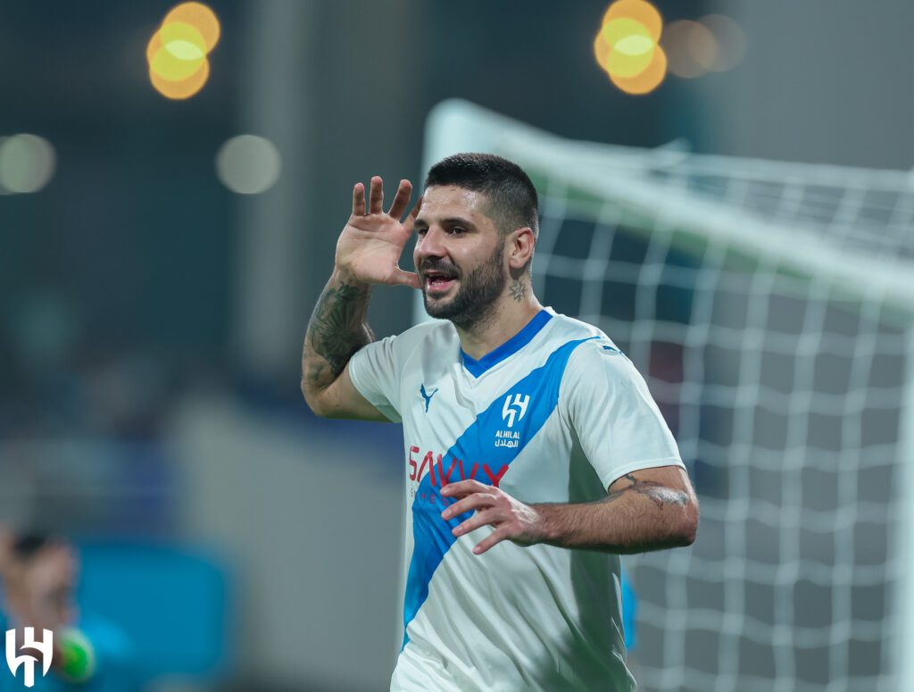 Mitrovic marca e Al-Hilal vence Mumbai City na Champions da Ásia Foto: Al-Hilal/X