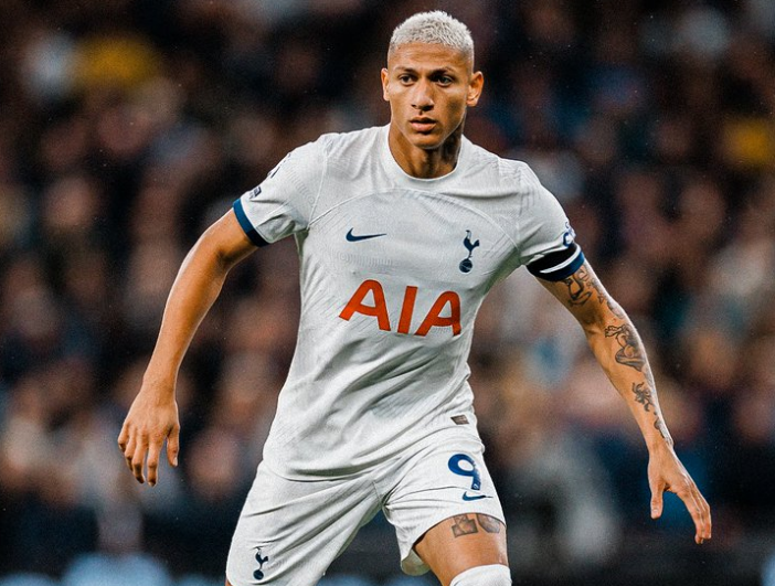 Richarlison deve retornar ao Tottenham ainda em 2023 Foto: Tottenham/X
