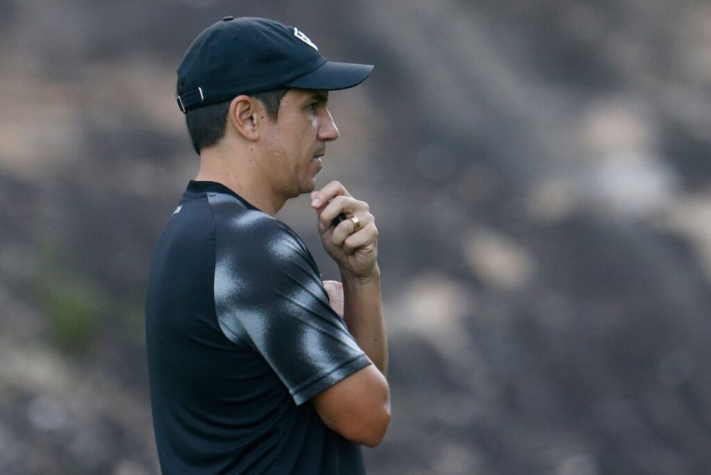 Lúcio Flávio comandou o botafogo em sete jogos do Brasileirão