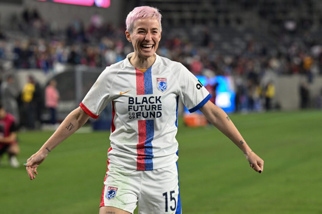 Megan Rapinoe se despedirá dos gramados na final da NWSL Foto: ROBYN BECK/AFP