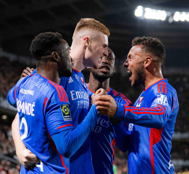 Lyon consegue 1ª vitória no Campeonato Francês sobre o Rennes Foto: Lyon/X