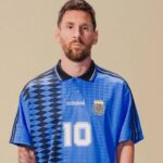 Messi com o uniforme da Seleção Argentina de 1994 (Foto: Adidas/Divulgação)