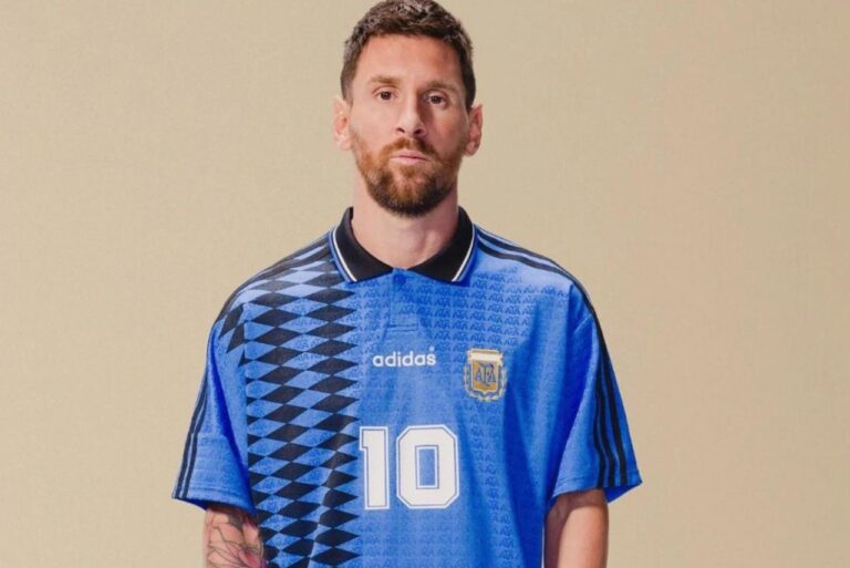 <p>Messi com o uniforme da Seleção Argentina de 1994 (Foto: Adidas/Divulgação)</p>
