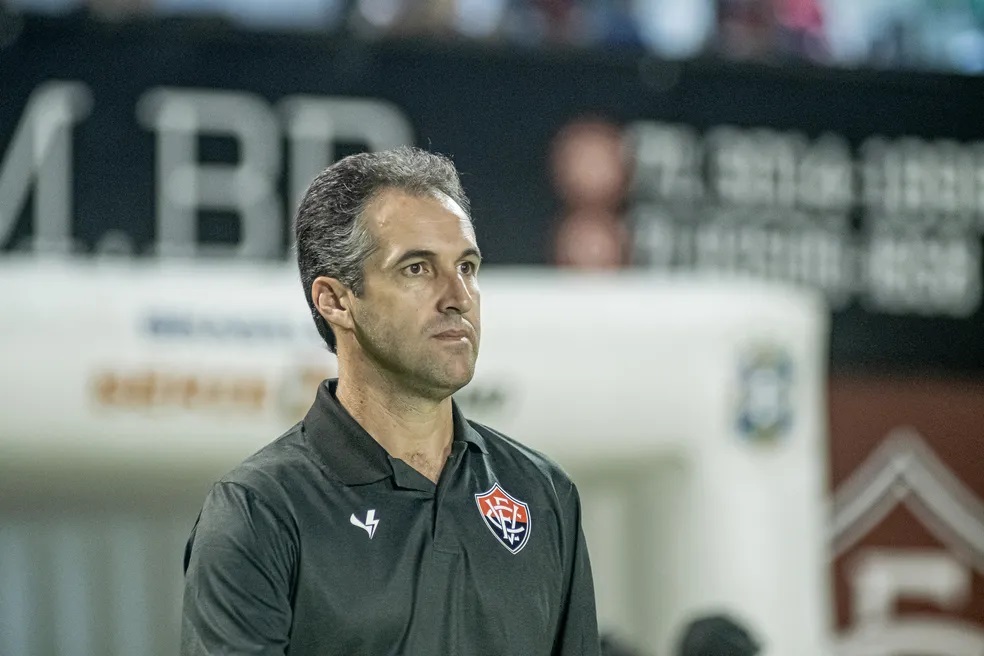 Léo Condé é treinador do Vitória. Foto: Victor Ferreira/EC Vitória