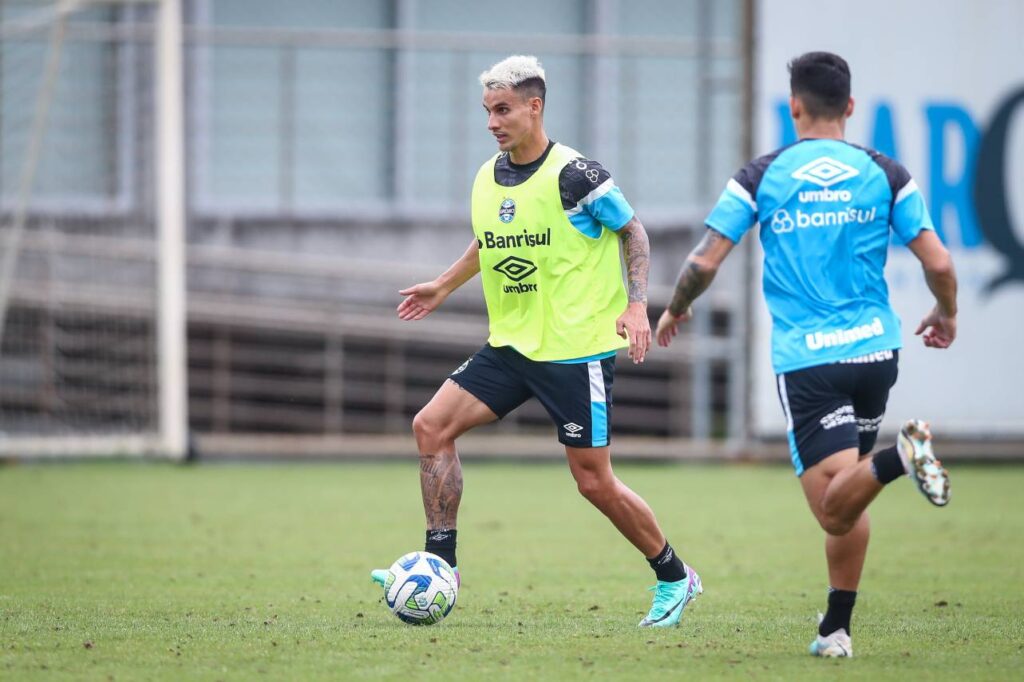 Ferreirinha está perdendo espaço no Grêmio