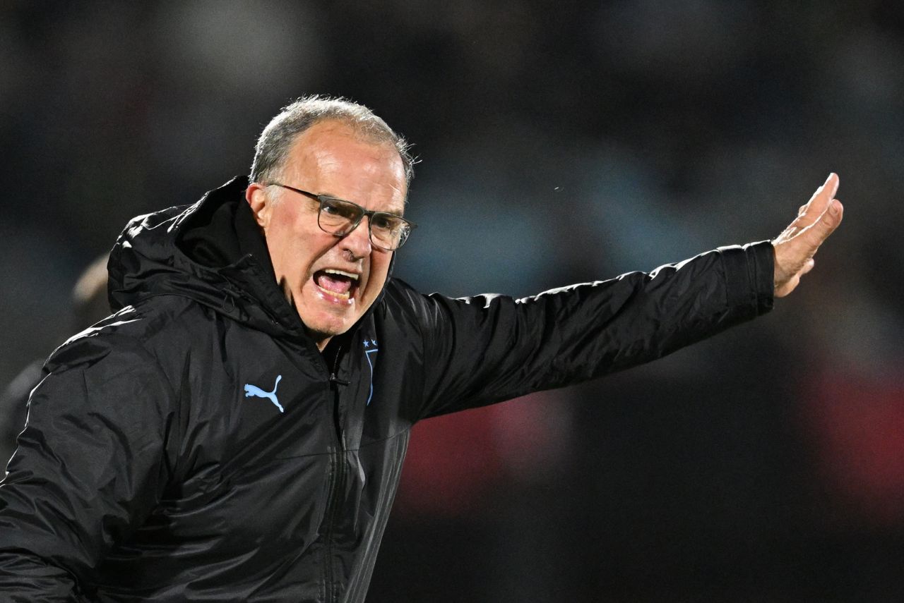 Bielsa comandando o Uruguai