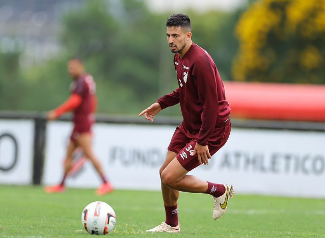 Pedro Henrique, do Athletico-PR, ainda se recupera de lesão Foto: Pedro Henrique/Instagram