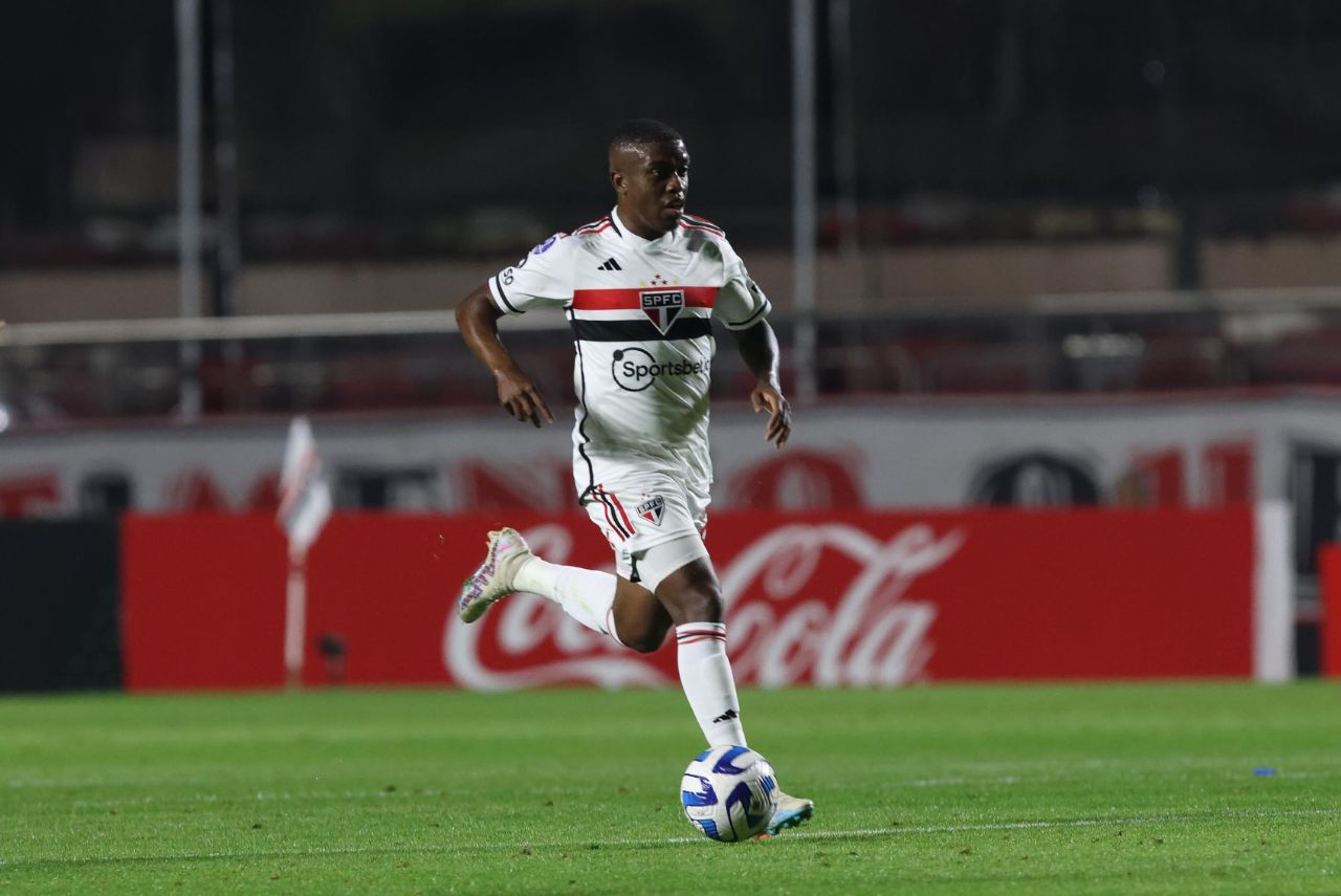 Jhegson Méndez está na mira do Athletico para 2024