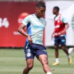 Vanderlan em treino do Palmeiras