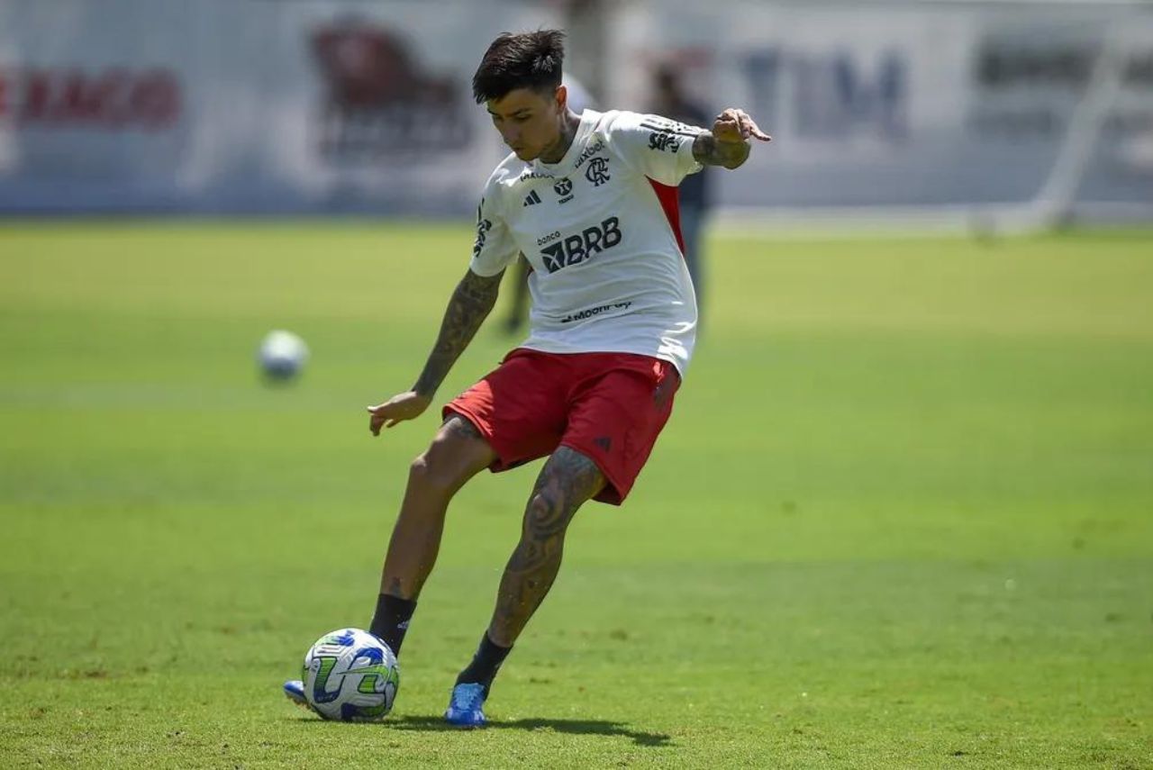 Pulgar em treino do Flamengo