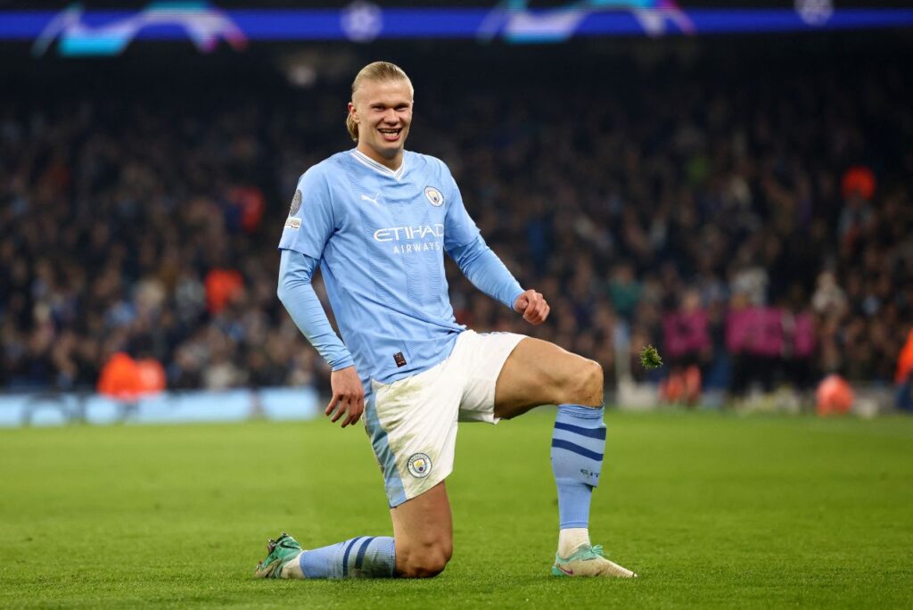 Haaland em ação pelo Manchester City