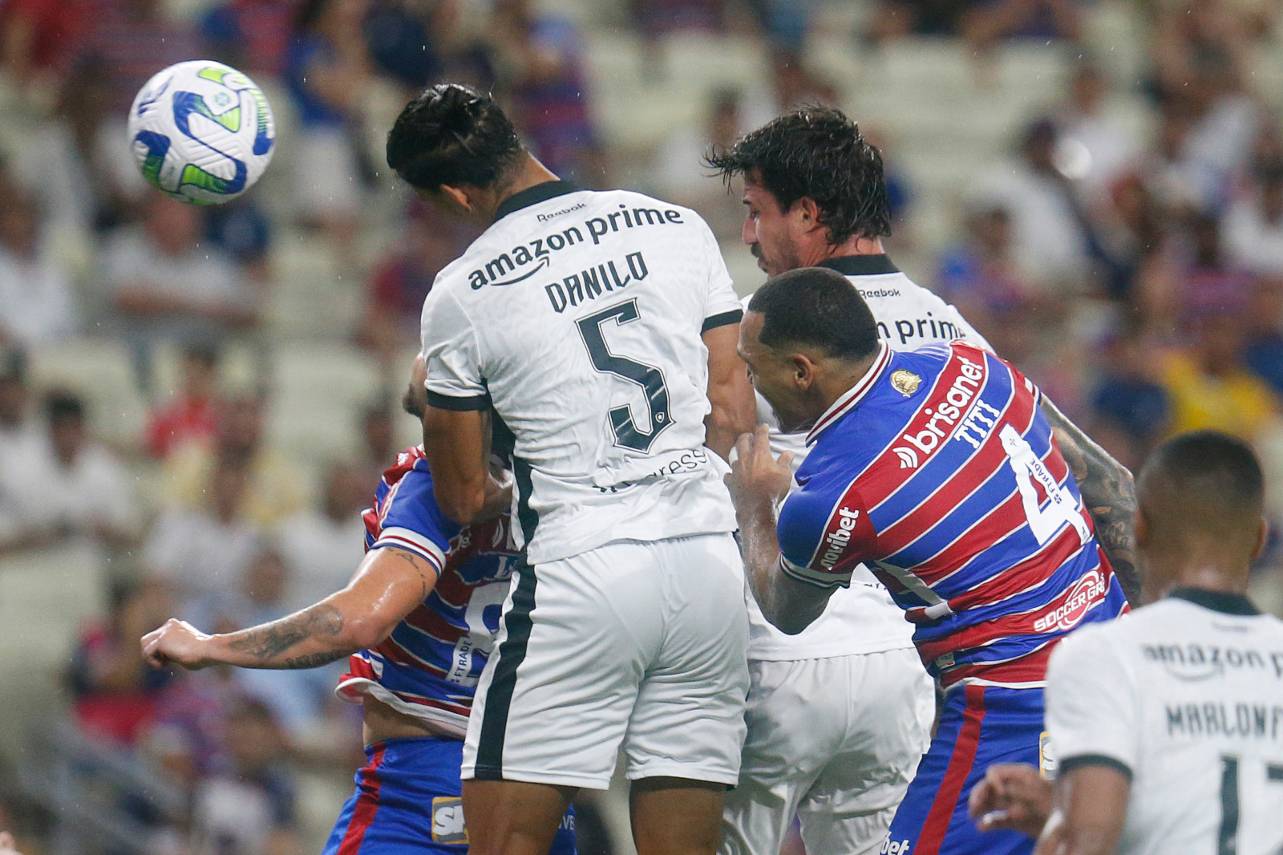 Fortaleza e Botafogo empataram em 2x2